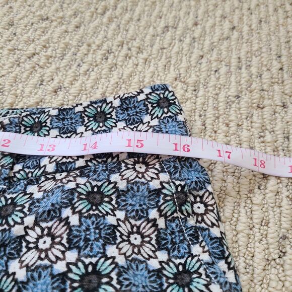 Loft Womens Floral Shorts Size 2 Blue White Summer Linen Blend Y2K Beachy - Picture 6 of 9